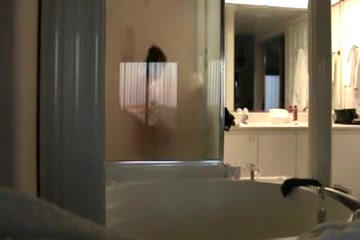 Harinders hawt shower