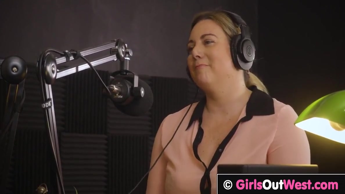 Chubby Hairy Lesbian Katie Gets Both Her Holes Licked