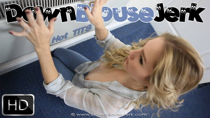Rachelle in Hot Tits - DownblouseJerk