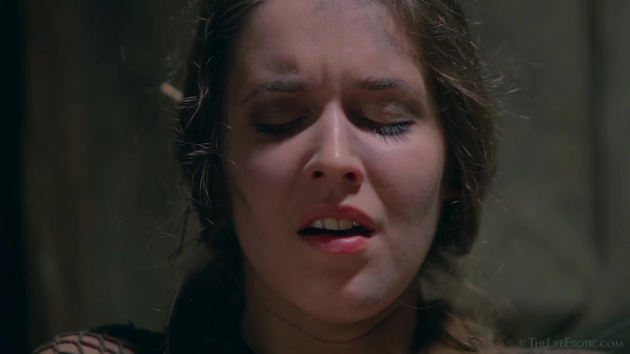 Chain Reaction 2 - Emily J - TheLifeErotic