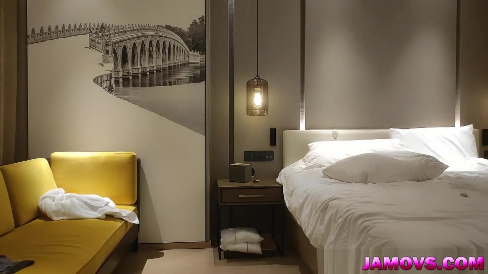 asian girl sex in a hotel