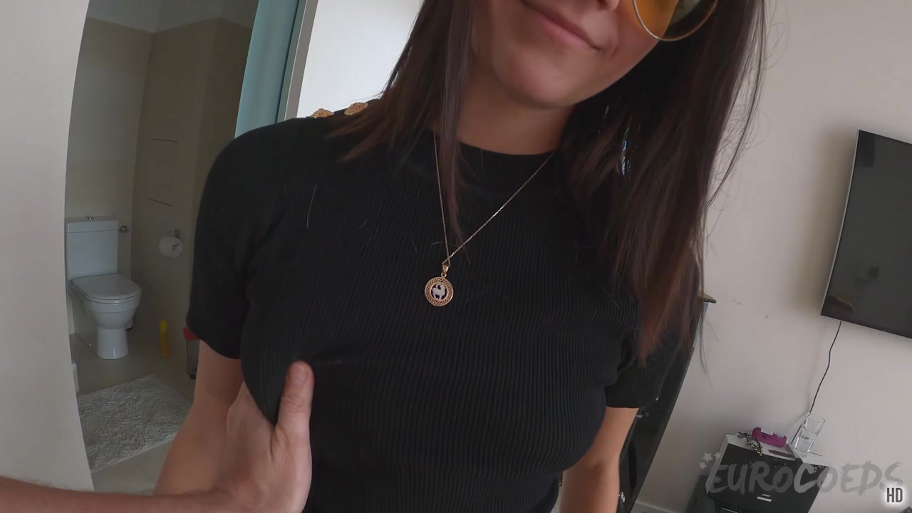 Hot 18yo Rosalina Is A student 18+ Sucking Dick Between Classes And Swallowing Cum