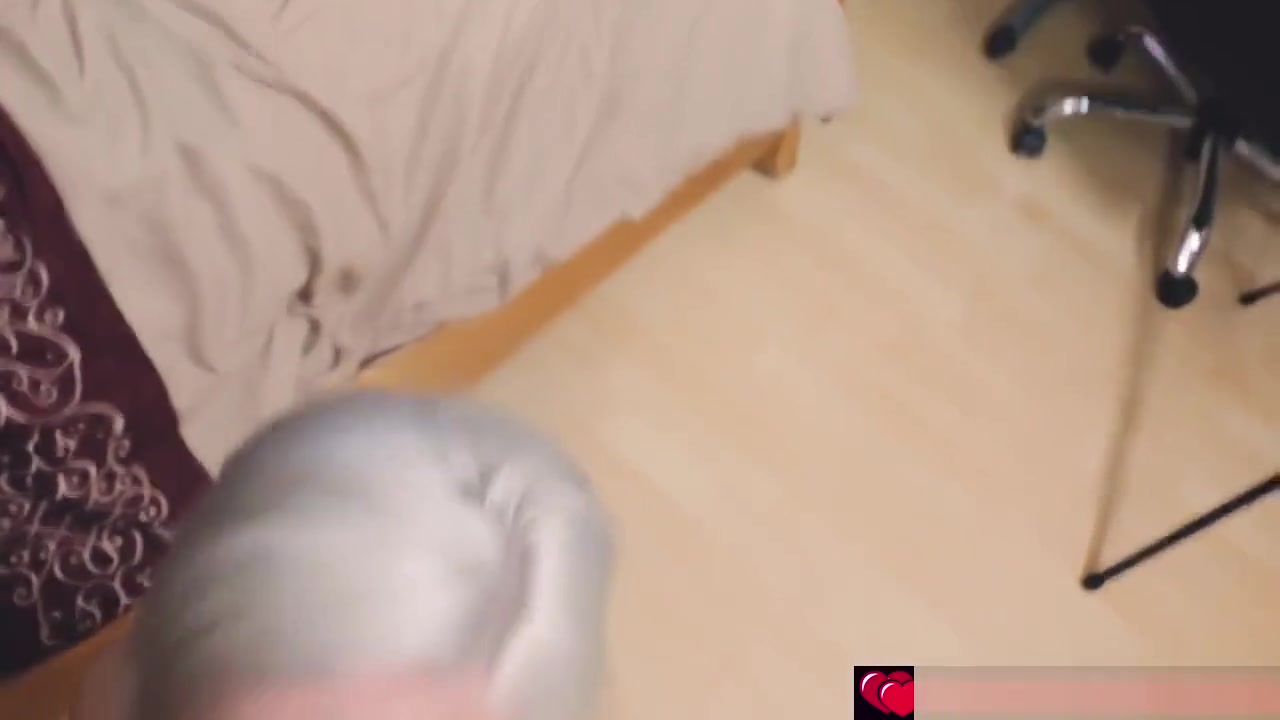 Cleo Vixen drop her neck and blowjob her step bro big cock