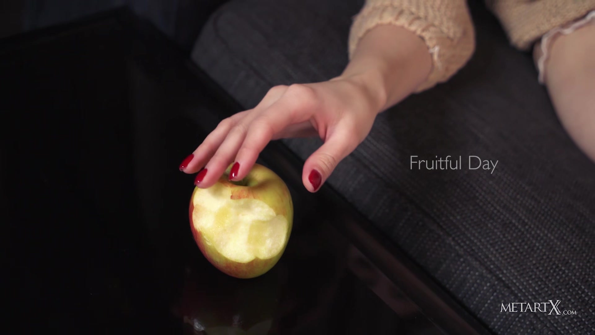 Fruitful Day - Alice Shea - MetartX