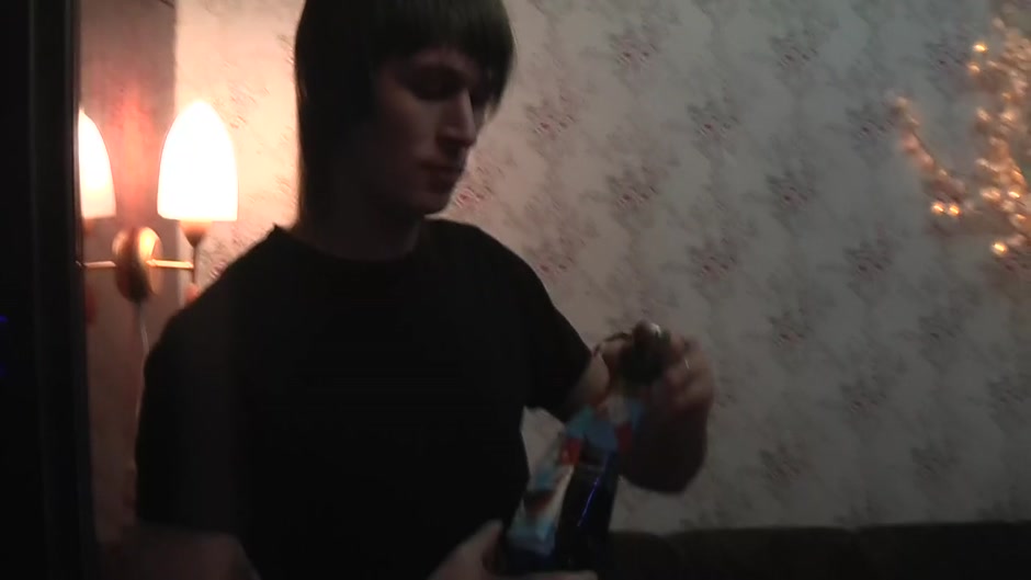 Logan in homemade porn showing a bitch humping her lover