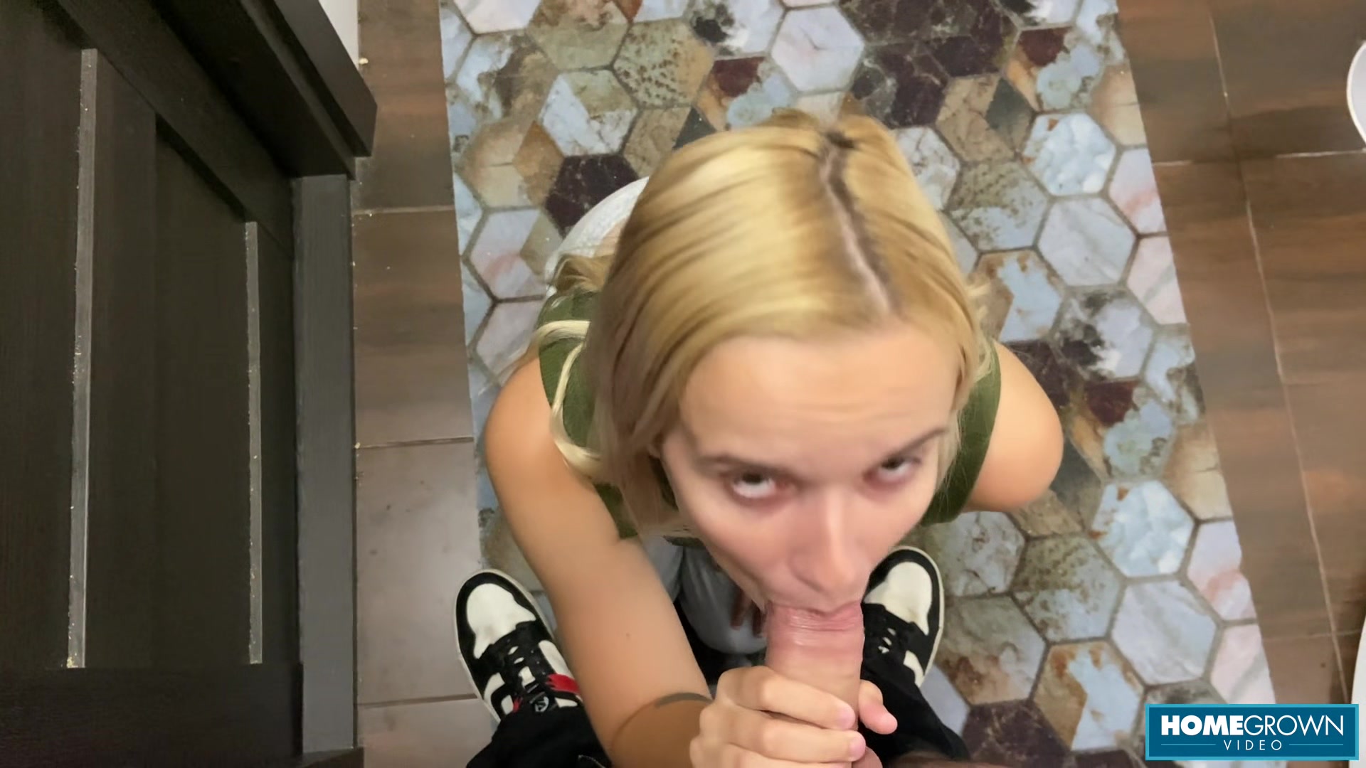 Hot Sex In The Stairwell! - Lolipop & Mark Pirson