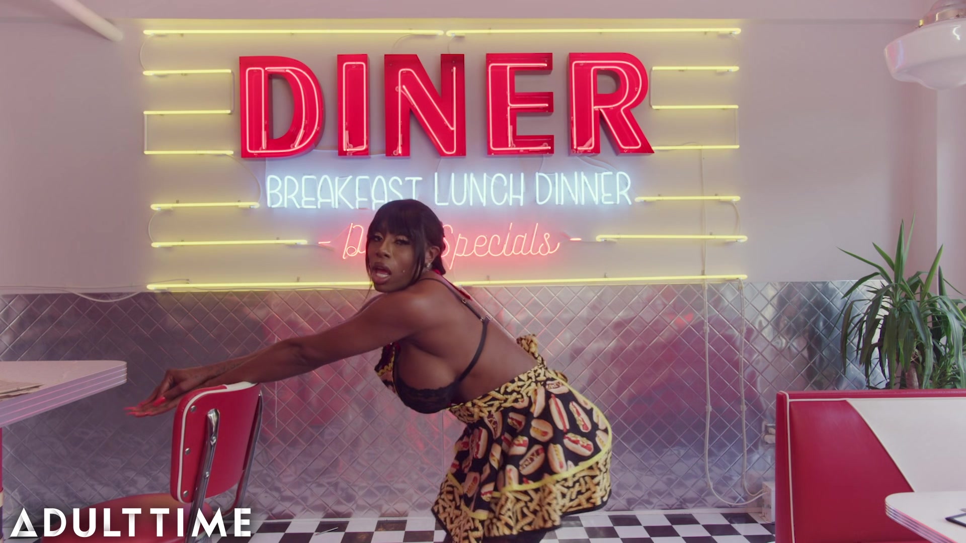 ADULT TIME - Ebony Mystique SUPER SOAKS Diner With SQUIRT While Making A Sundae!