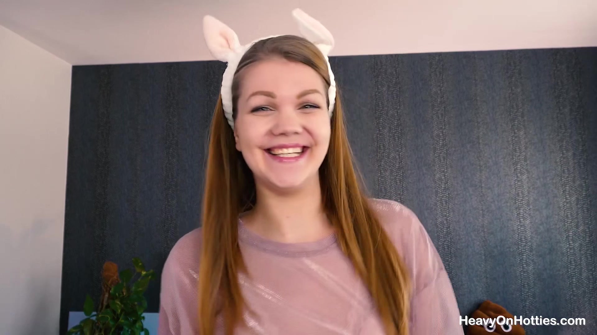 Bunny Sex With Amanda Clarke - HeavyOnHotties