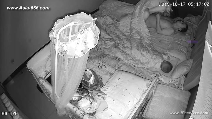 Hackers use the camera to remote monitoring of a lover's home ***_2