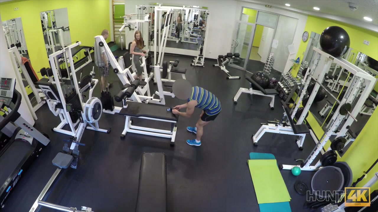 HUNT4K. Naughty guy picks up young hottie and fucks her right in gym