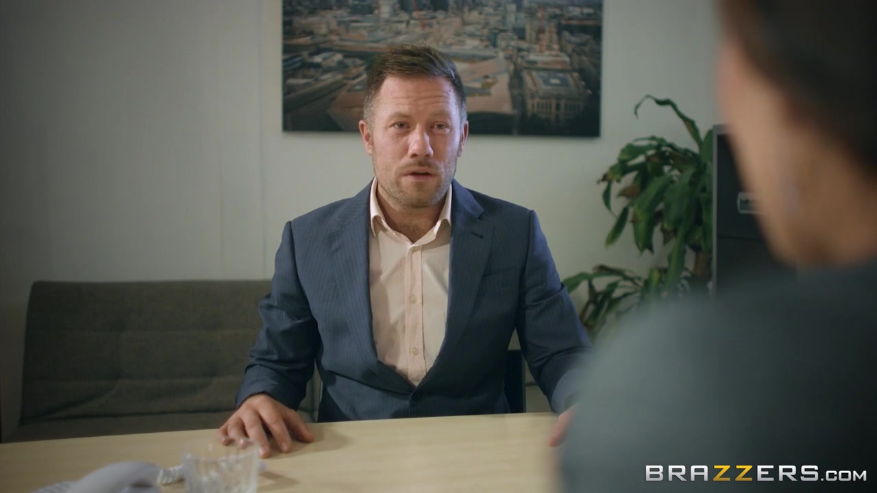Mea Melone & Freddy Fox in Under The Table Deal - Brazzers