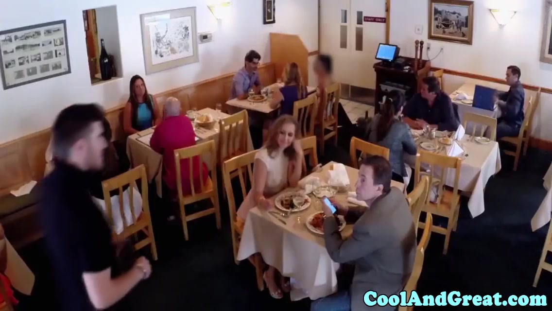 Miss Melrose - Housewife Big Facial In Restaurant Restroom 8 Min