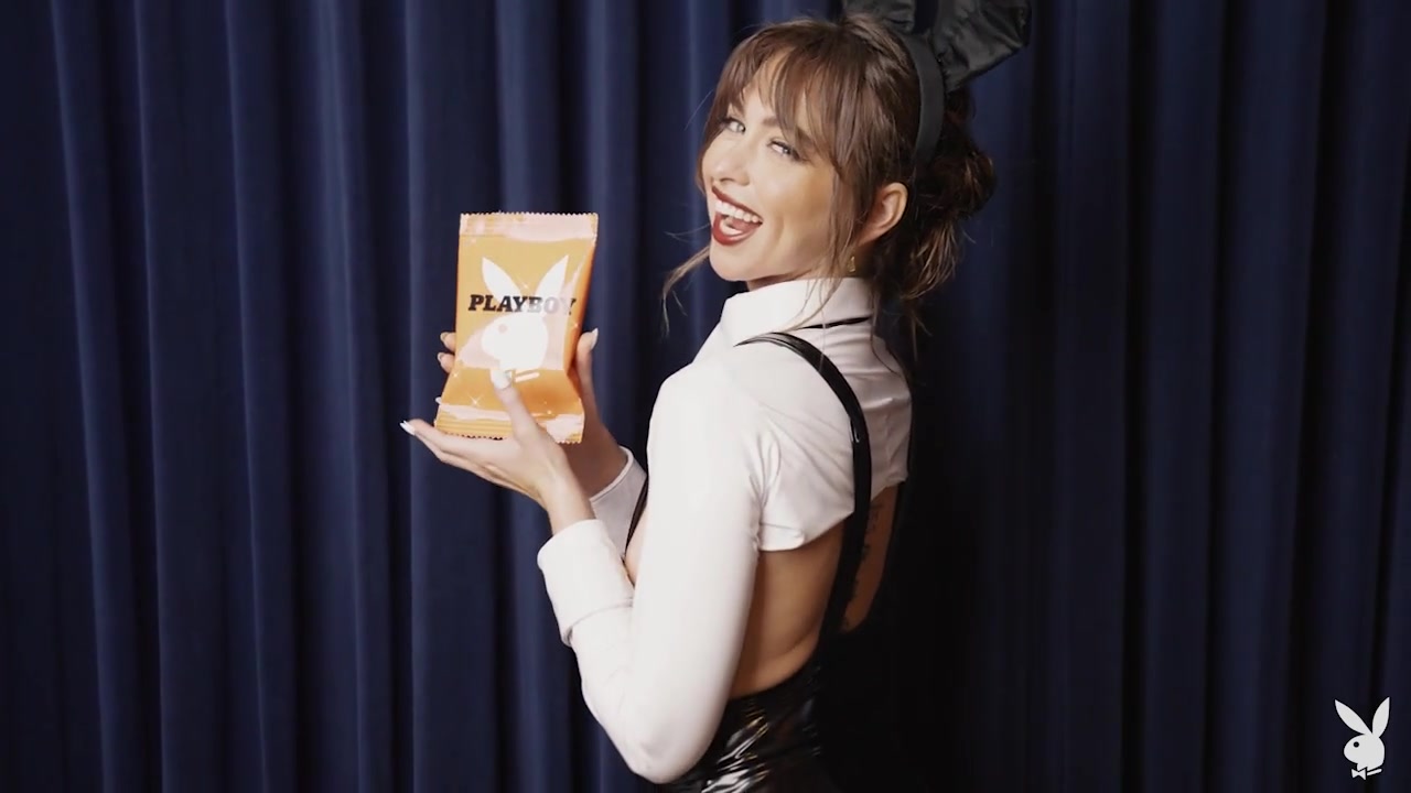 Riley Reid in Bunny Snack - PlayboyPlus