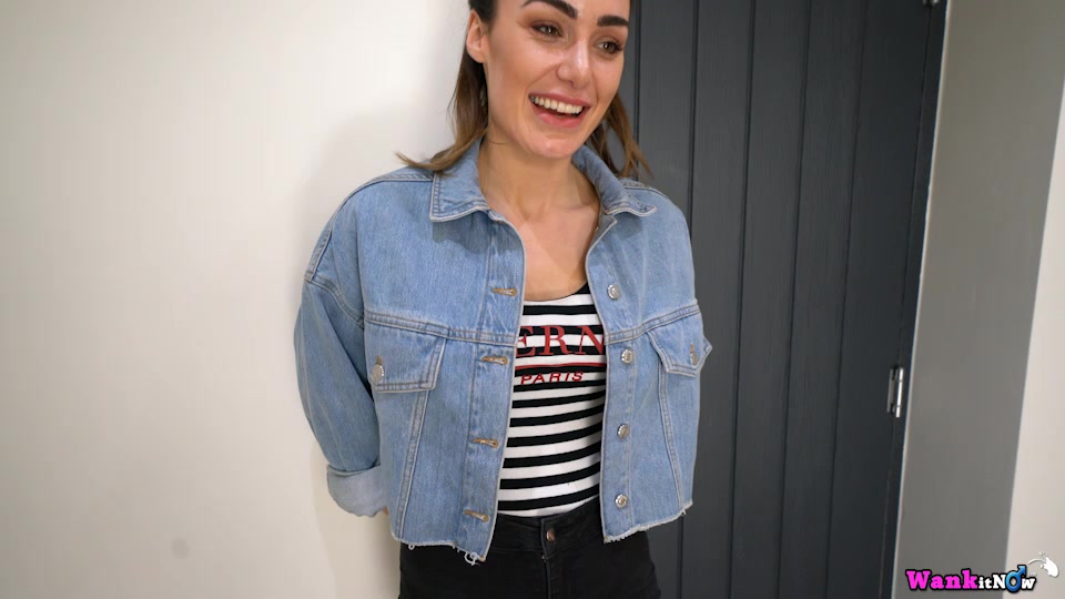 Laura - Old Friends - Sexy Videos - WankitNow