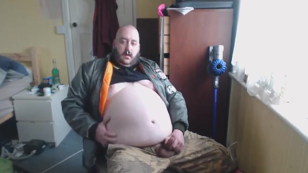 Pipe Smoking Fat Skinhead