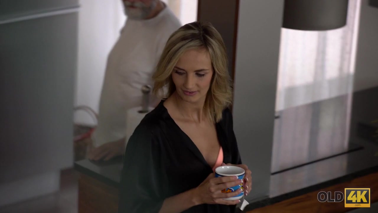 OLD4K. Mature man enjoys wonderful morning with adorable teen 18+