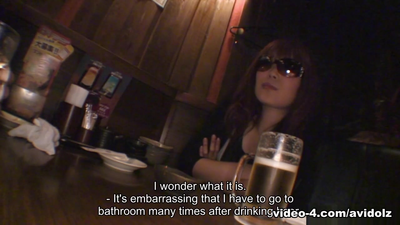 Yuuno Hoshi in Yuno Hoshi masturbates in public restroom - AviDolz