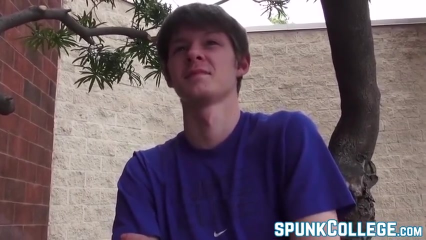Young Latinoblows Twink While Teased With Grinding