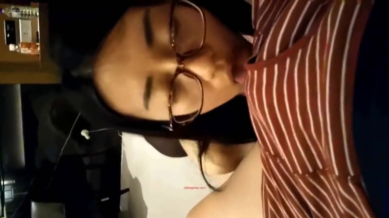 性 感 留 學 美 女 回 國