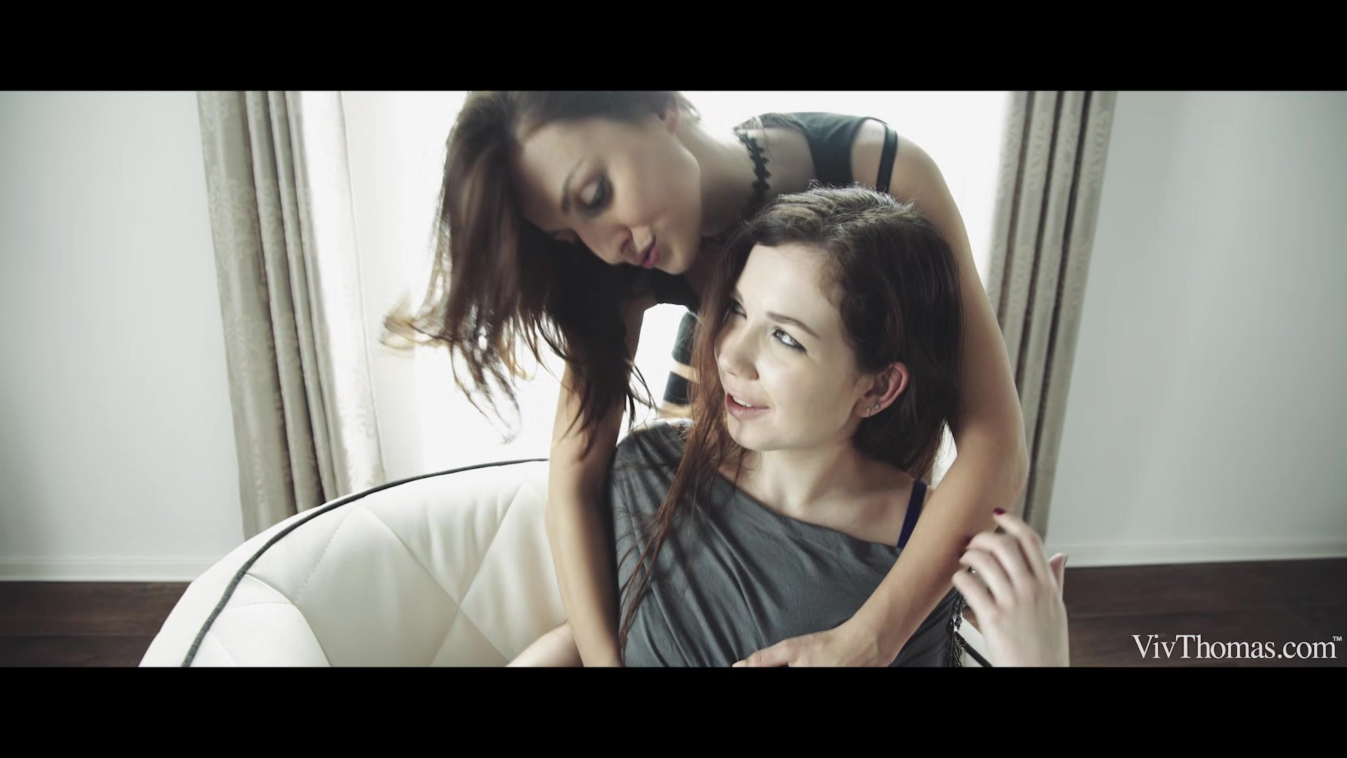 House Party 4 - Daphne Anbel & Katy Rose - VivThomas