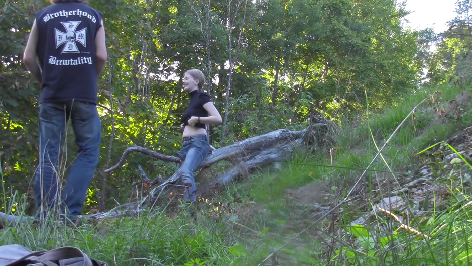 Passionate couple porn scenes in the desolate woods