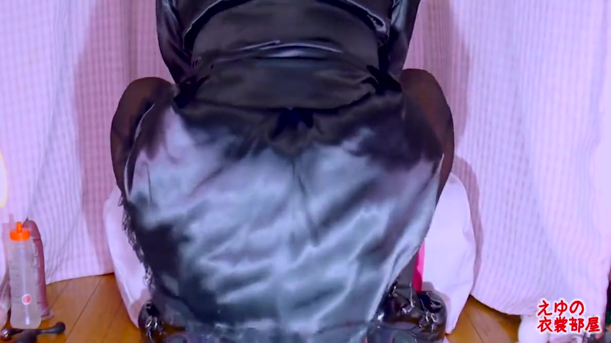 Japanese Crossdresser Cosplay Masturbation Sample