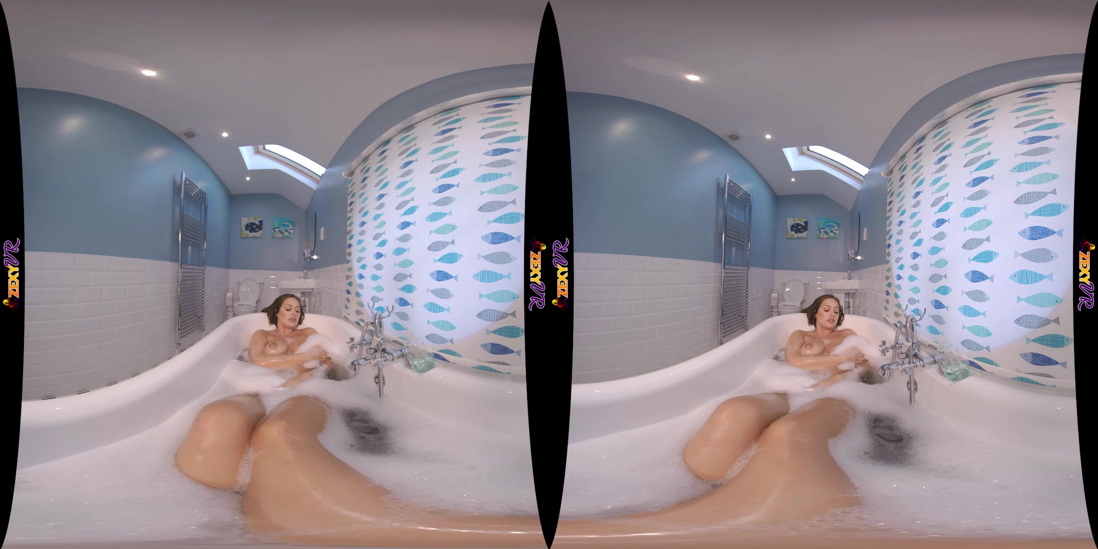 Bathe With Me Pt:2 featuring Frankie L - ZexyVR