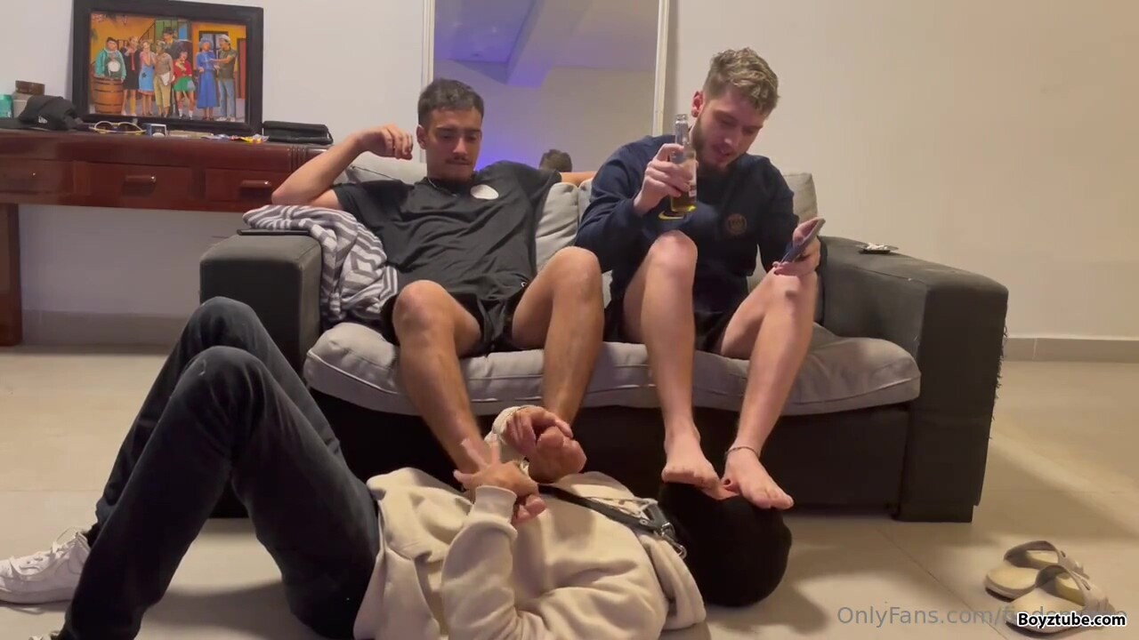 Smoking feet latino master spitting