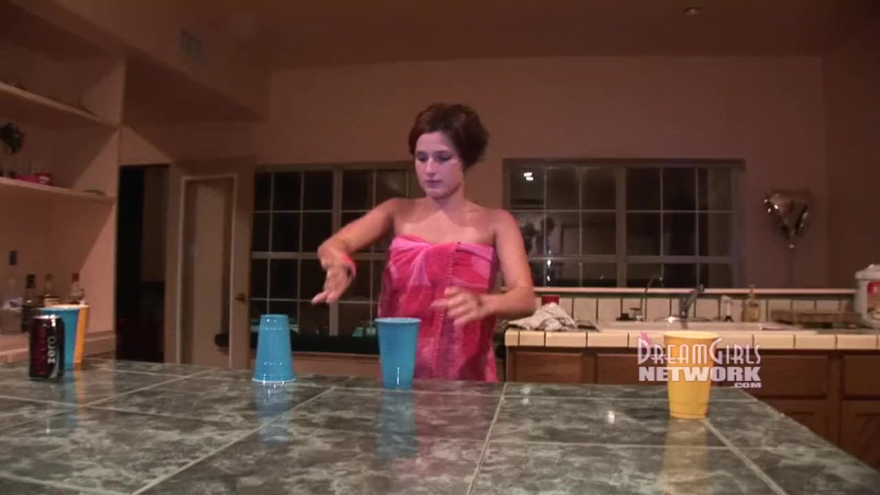 Afterparty With Hot Girls And Watersports - DreamGirlsMembers