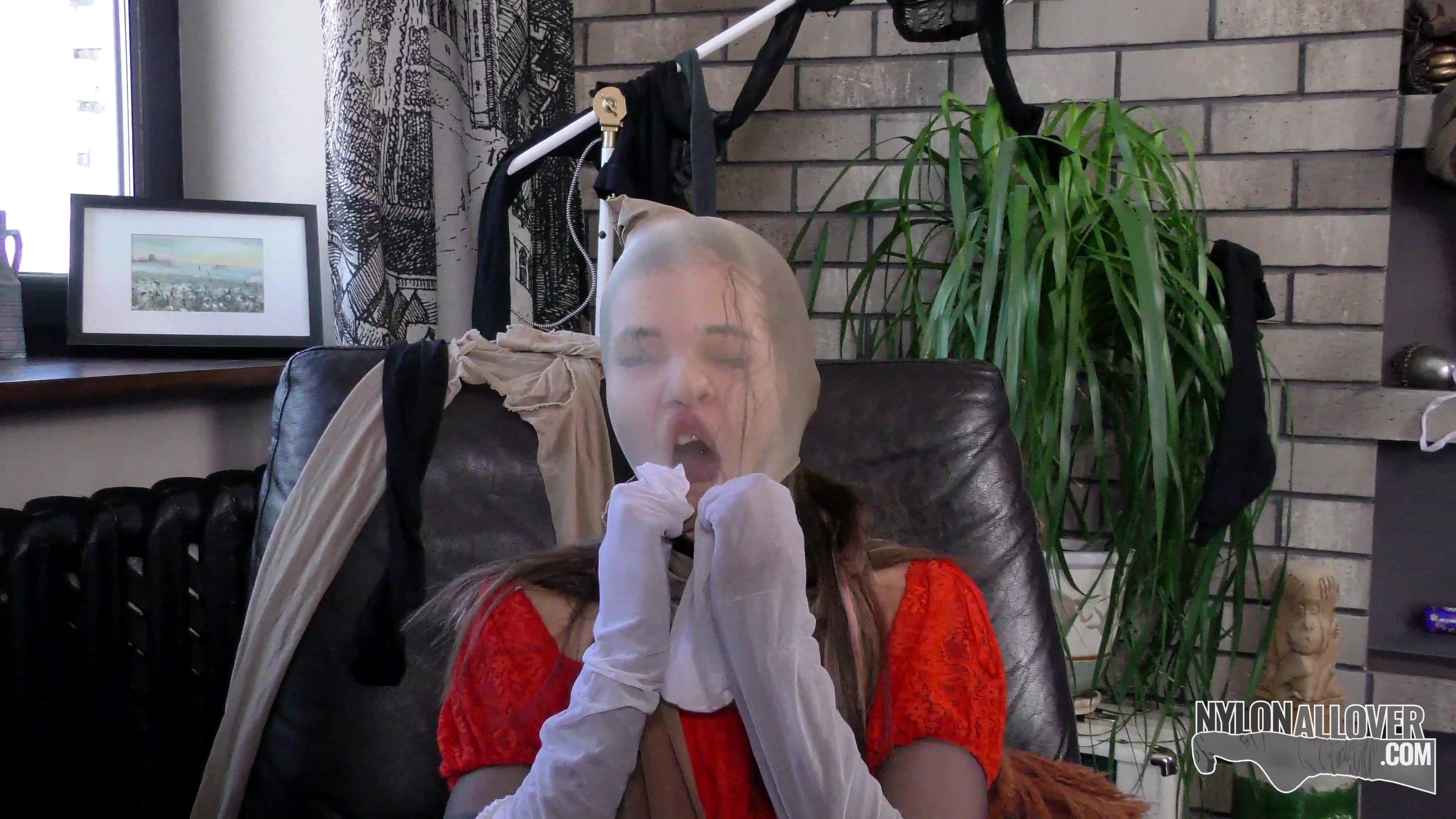 Wendy And Her Pantyhose