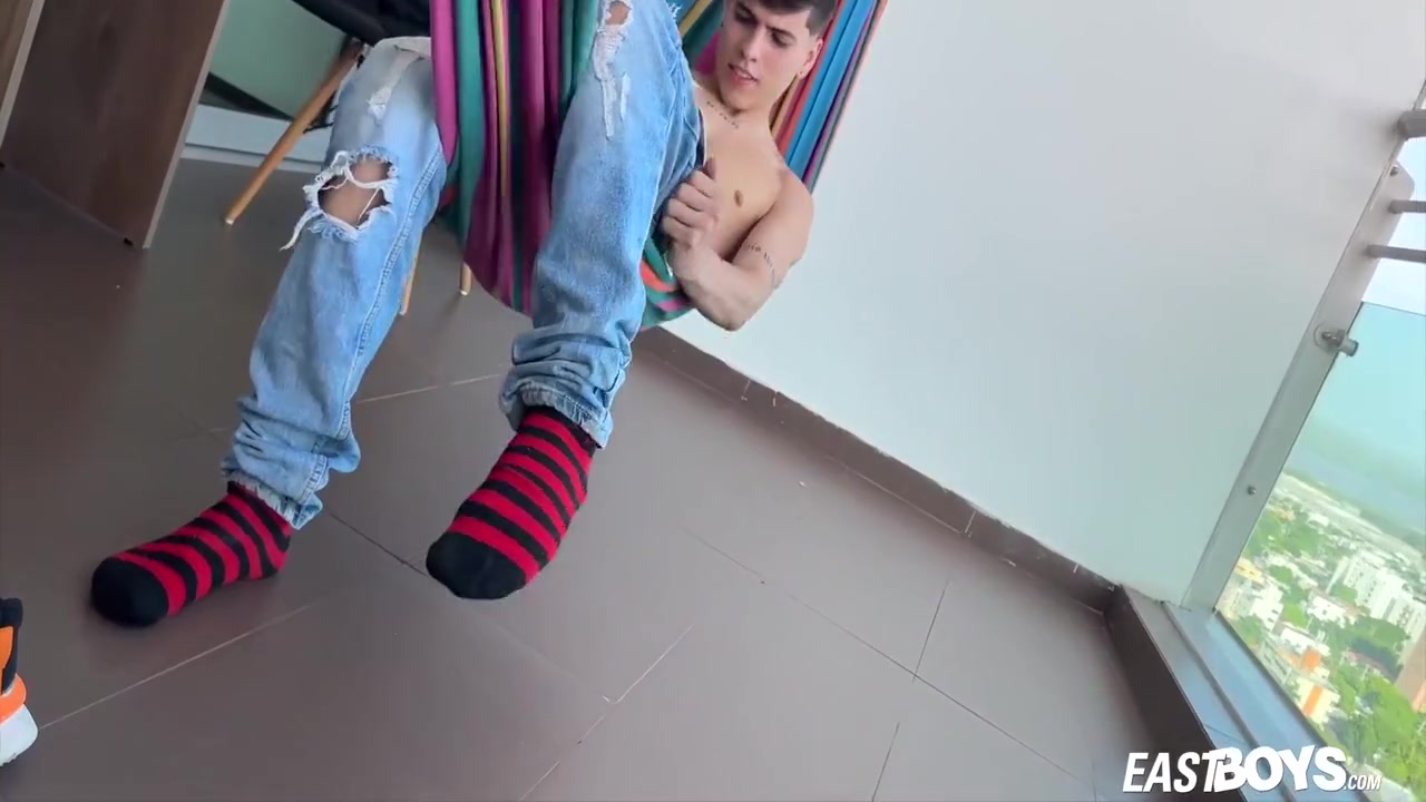 Handjob Casting 5 Min With Chris Woodcock, Gay Porn And Mr Handjobs