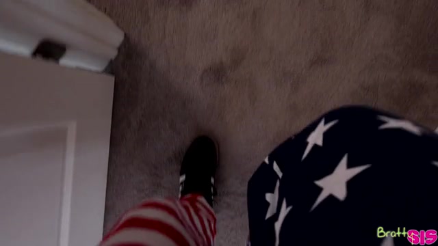 Fourth Of July Threesome With Stepsis - S19:E1 - Brattysis