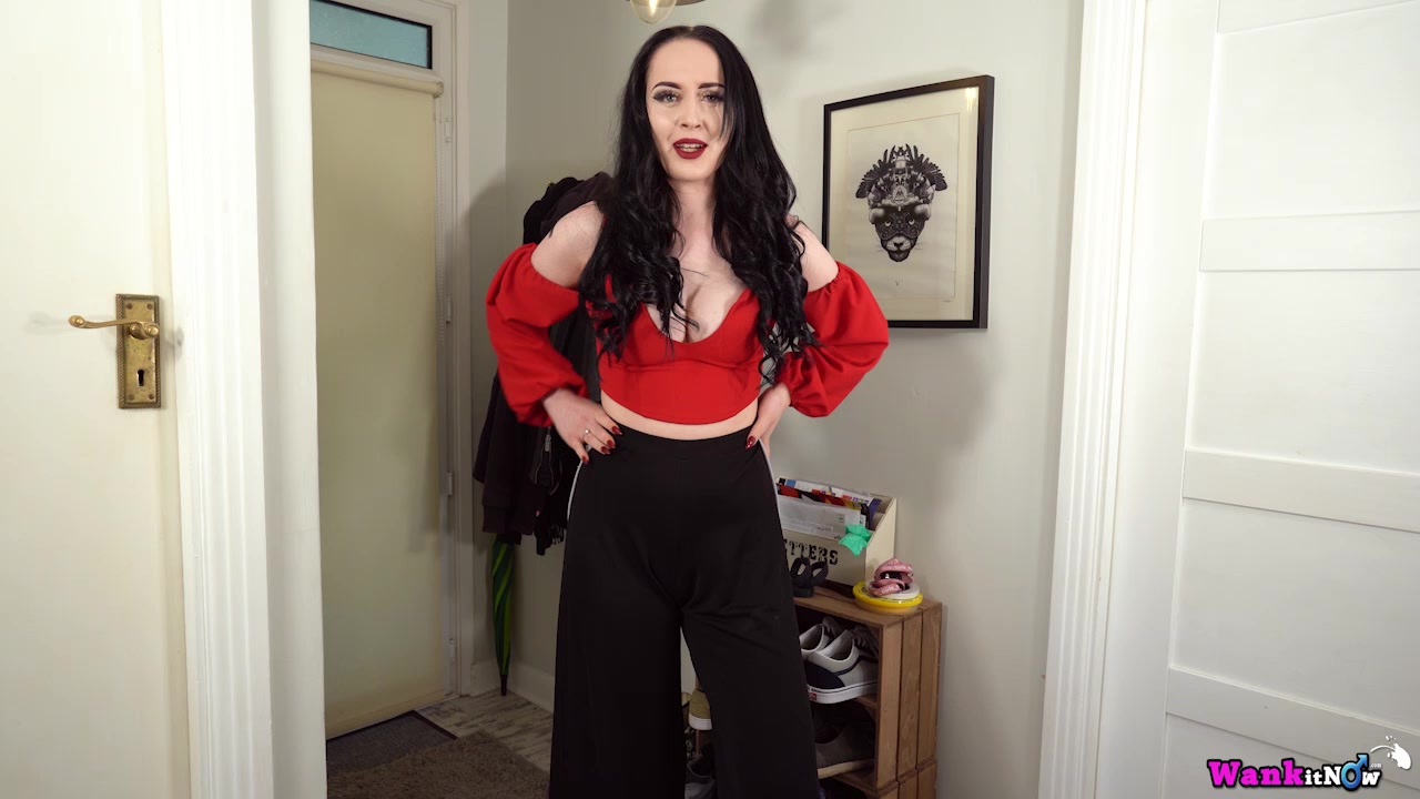Ellie Louise - Instagram Wank - Sexy Videos - WankitNow
