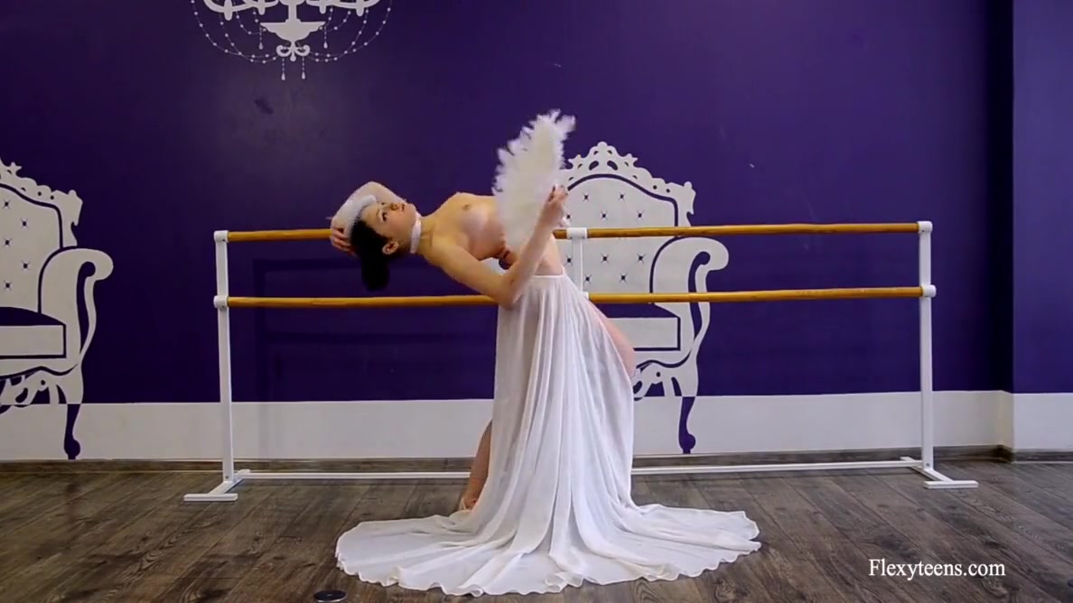 Irina Brovkina In Shows Her Gymnastic Talents