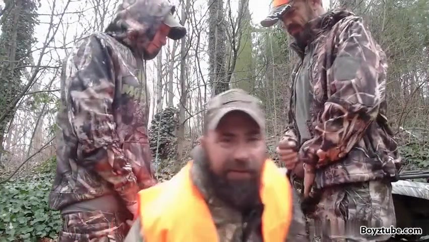 Sucking cocks outdoor