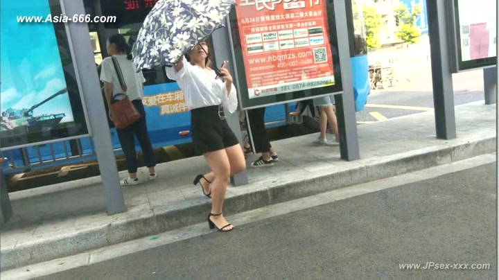 chinese girls go to toilet.117