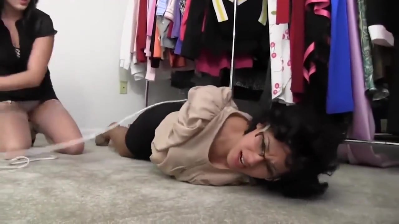 Sexy Sahrye Bound And Humiliated By Dixie