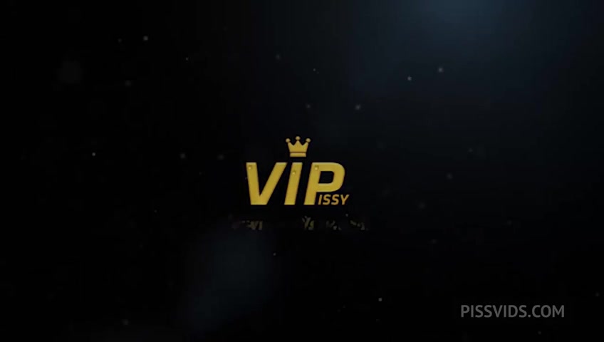 Pee For Tea with Antonia Sainz,Valentina Bianco by VIPissy - PissVids