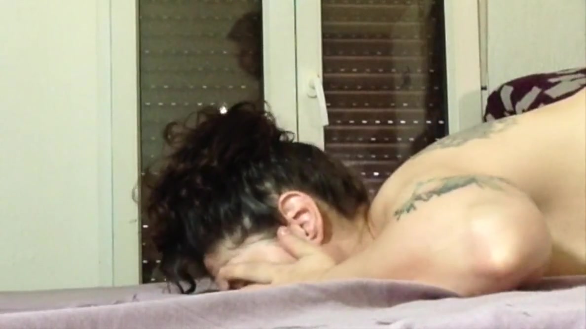 Amateur Wife Fucked On All 4 Legs Moaning And Cumming Hard