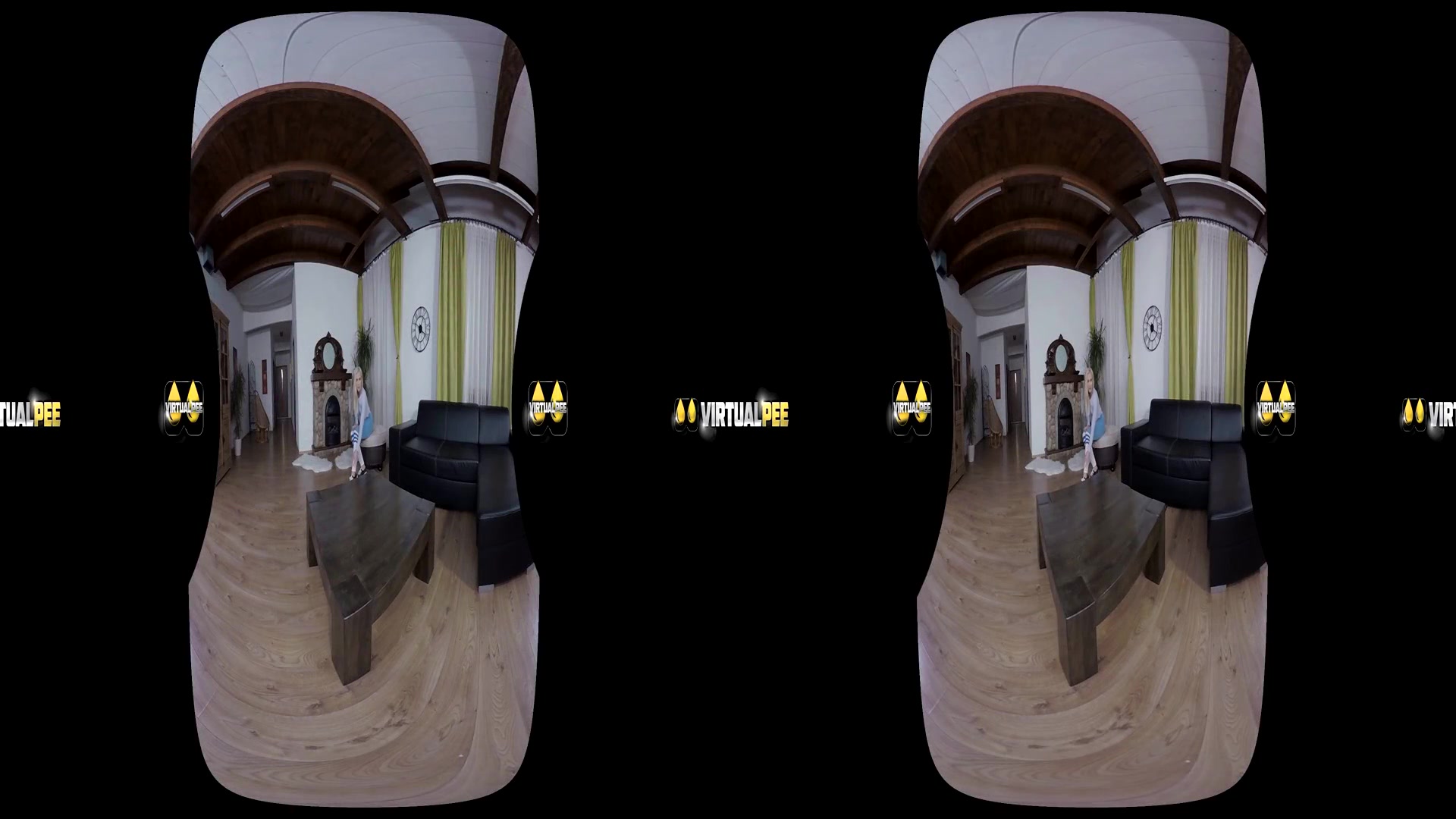 Vinna Reed in Pissy Leggings - VirtualPee