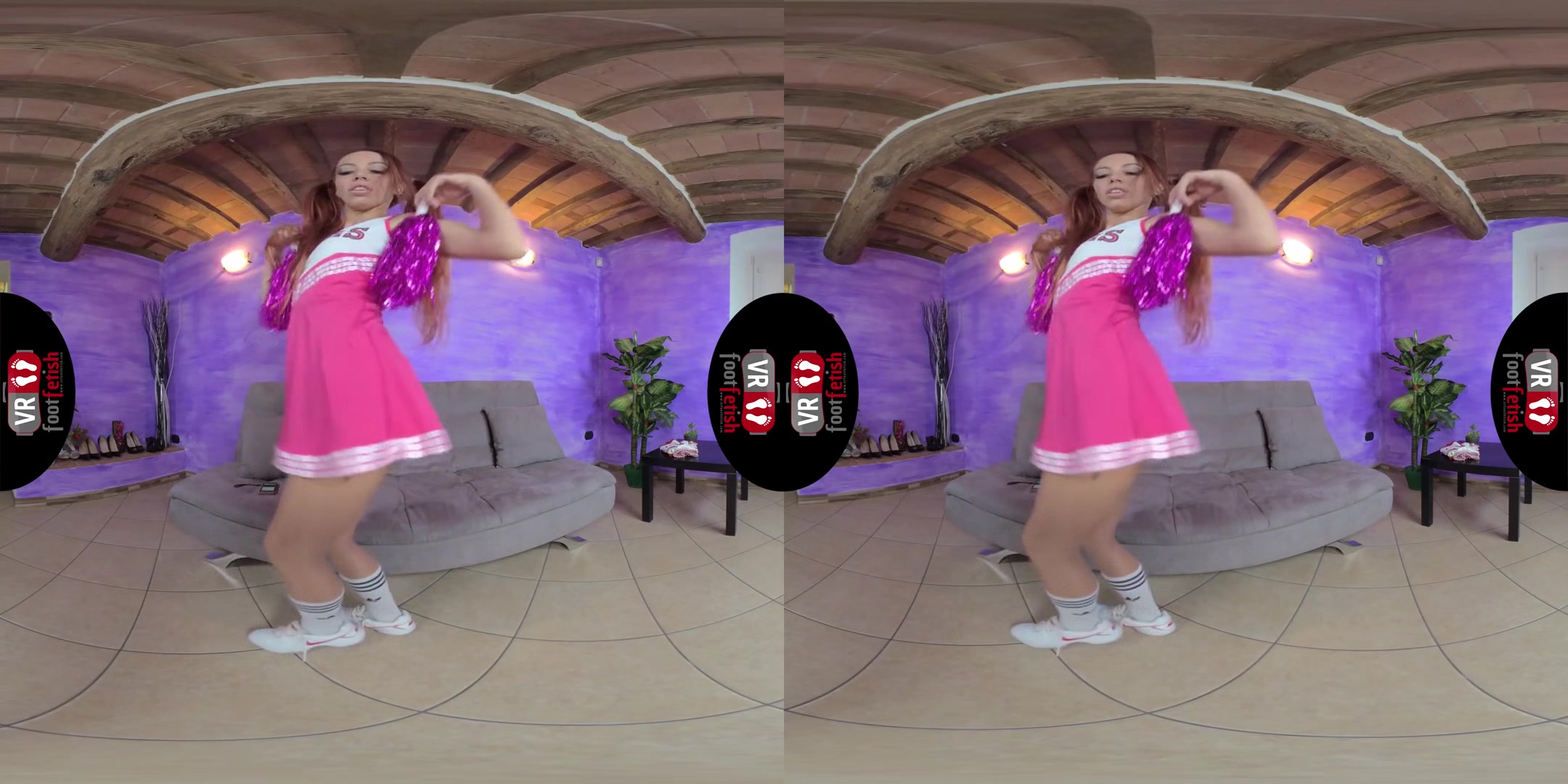 Drop-Dead Gorgeous Elettra In A Sexy Cheerleader Uniform - Foot Fetish in Cosplay