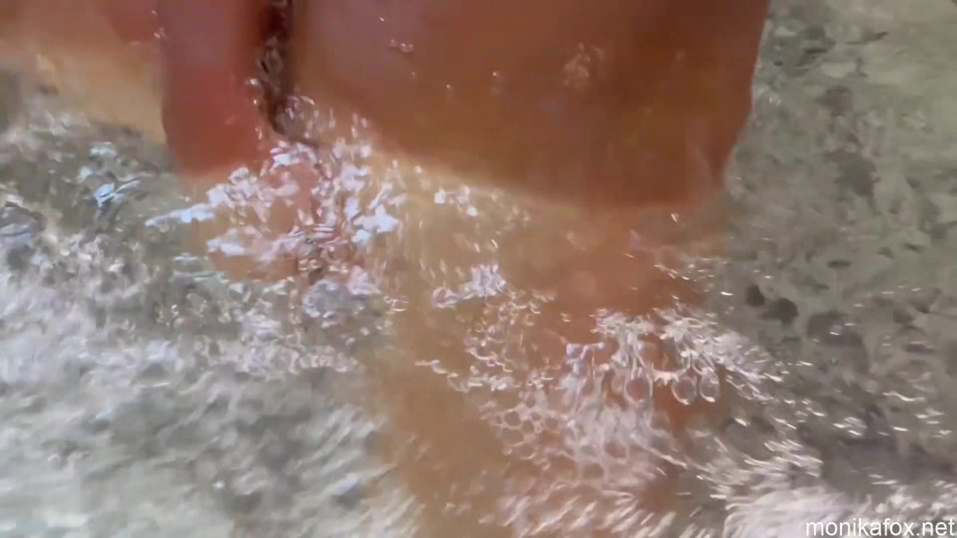 Monika Fox In Jacuzzi Masturbating And Squirting - Monikafox