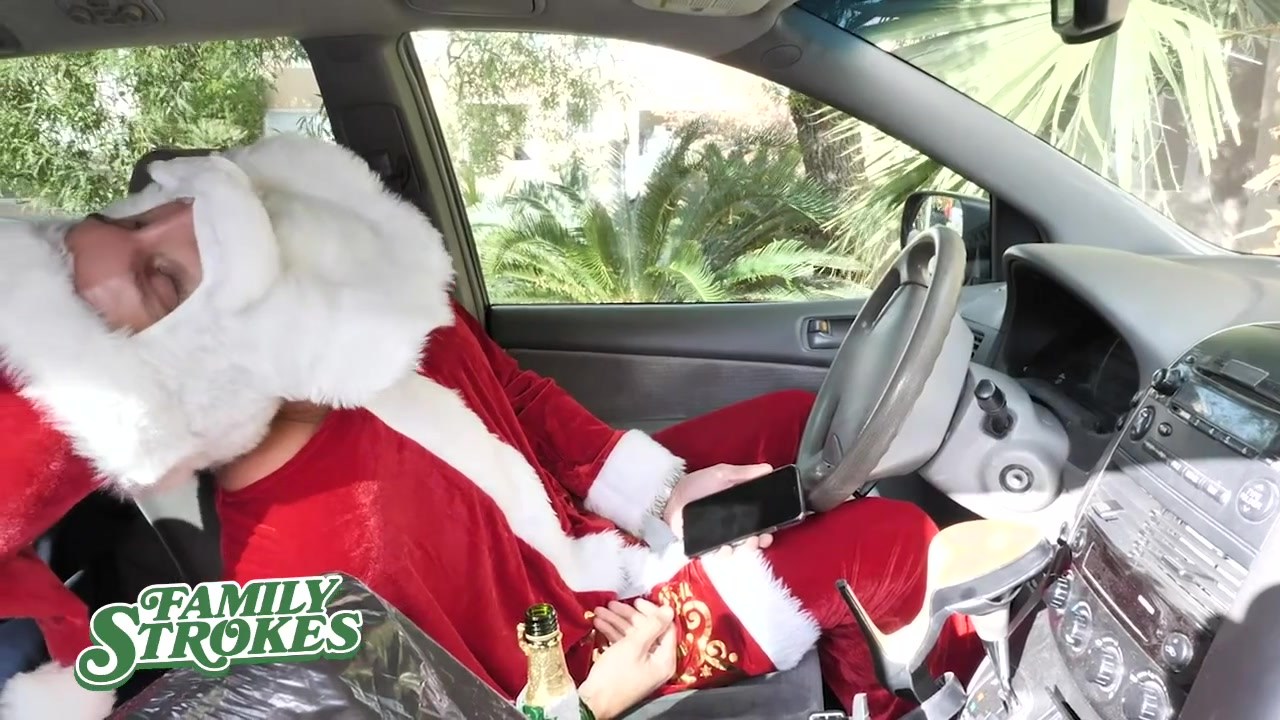 Big Tits Stepmom And Stepdaughter Get Fucked For Christmas