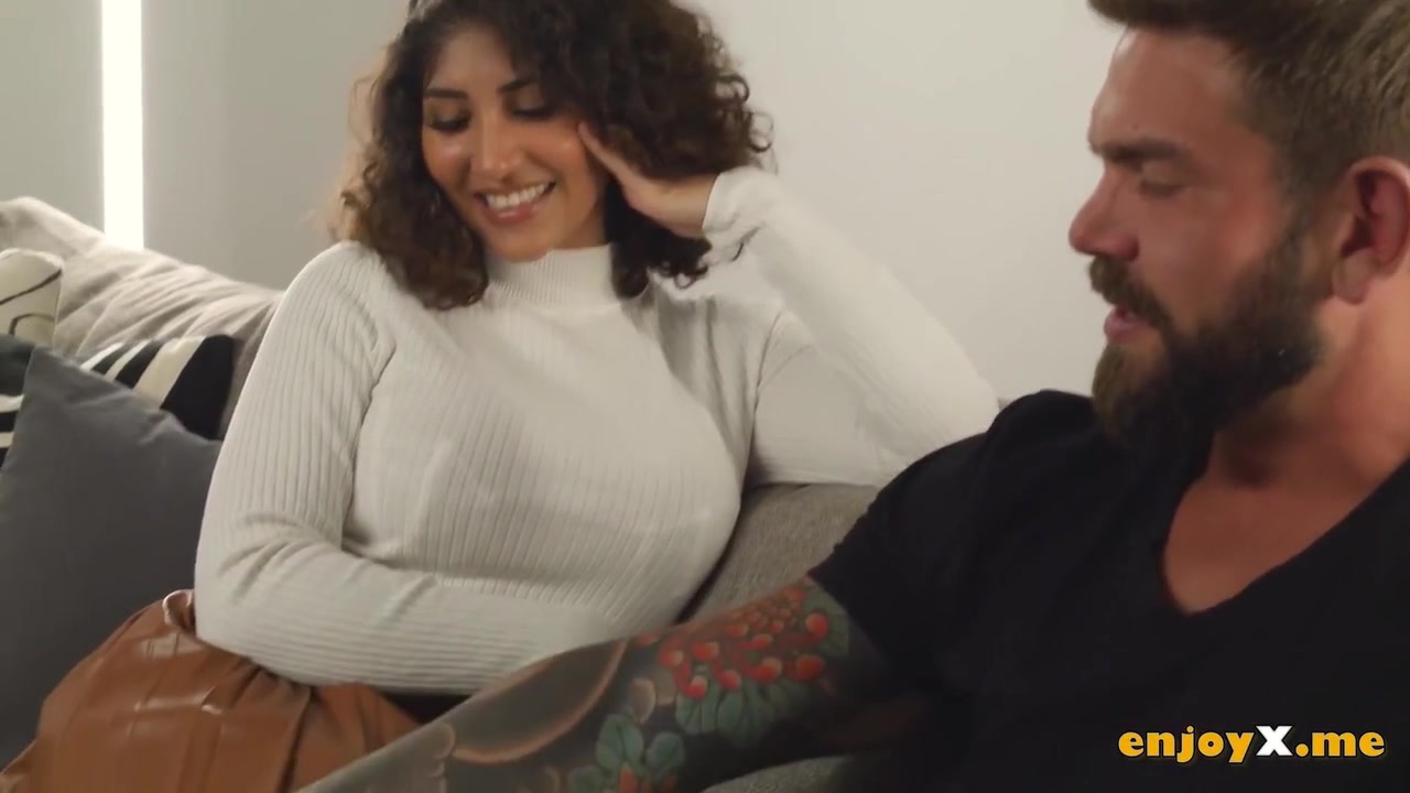 Juan Lucho And Venus Afrodita - Fat Funbags And Tough Sex, Afrodita Is A Kinky Latina At Zenith Venus. She Likes To Be