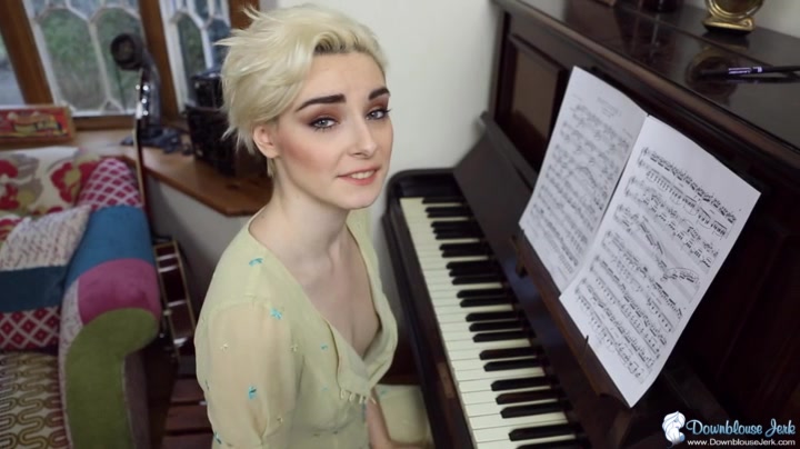 Melody Wilde in Pianist Tits - DownblouseJerk