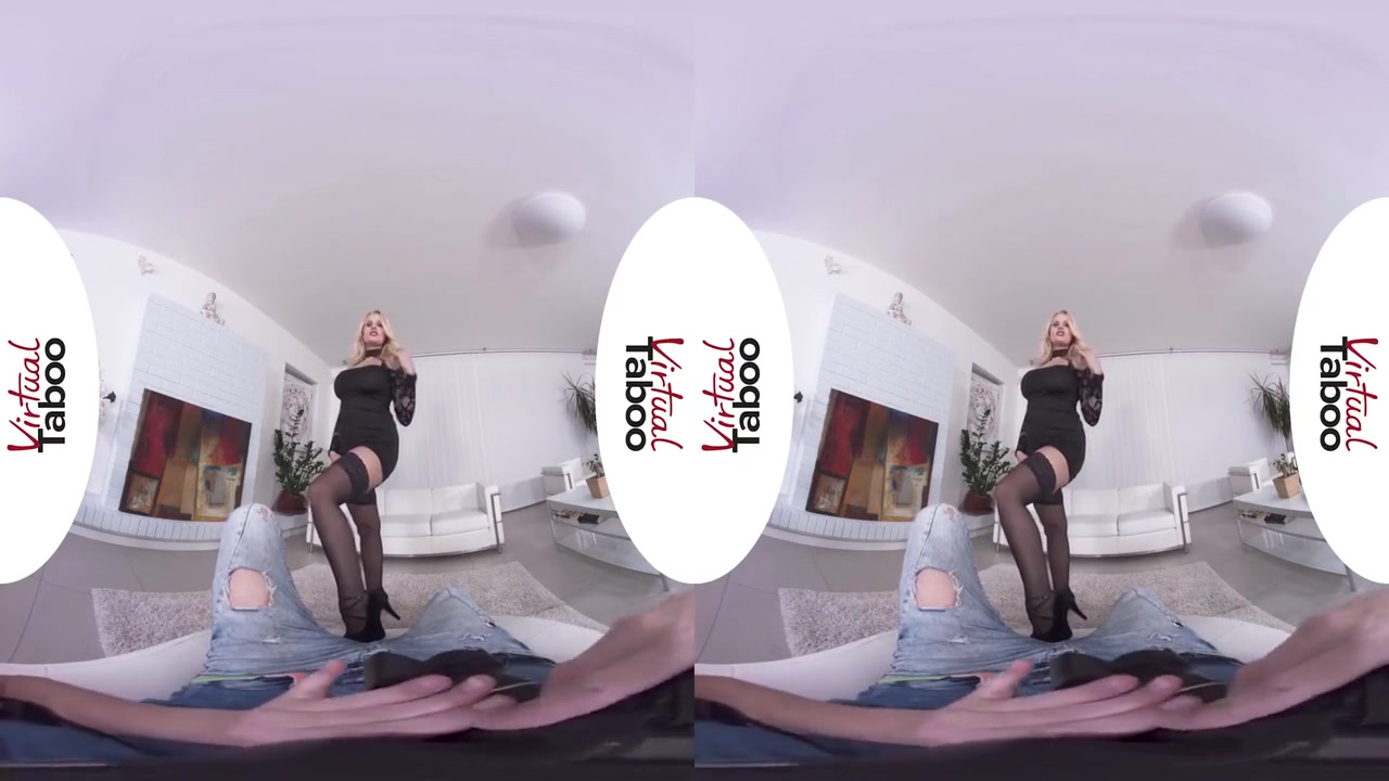 Young Stepdaughter Joined Her Stepmom Fucking Her Boyfriend With Virtual Reality And Angel Wicky