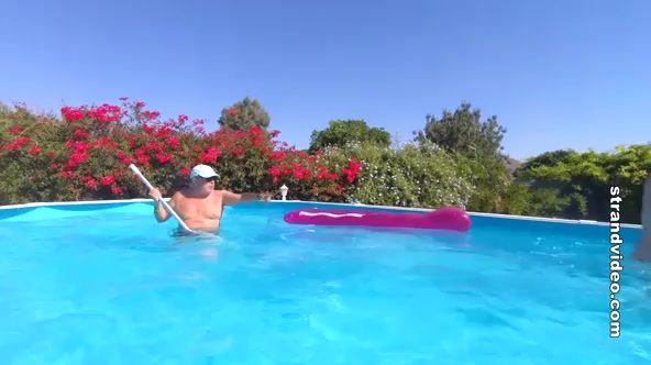 Meg And The Pool Cleaner