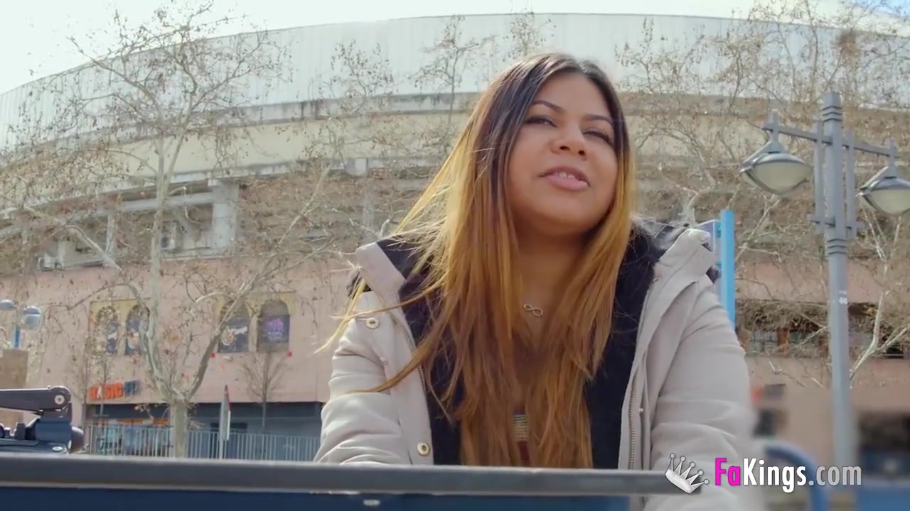 Amazing Chubby Beauty Shows Us She Loves Showing Herself In Public