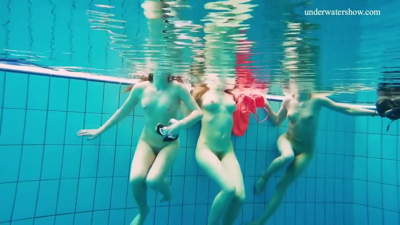 Avenna With Nina Mohnatka And Marketa Swimming In The Pool