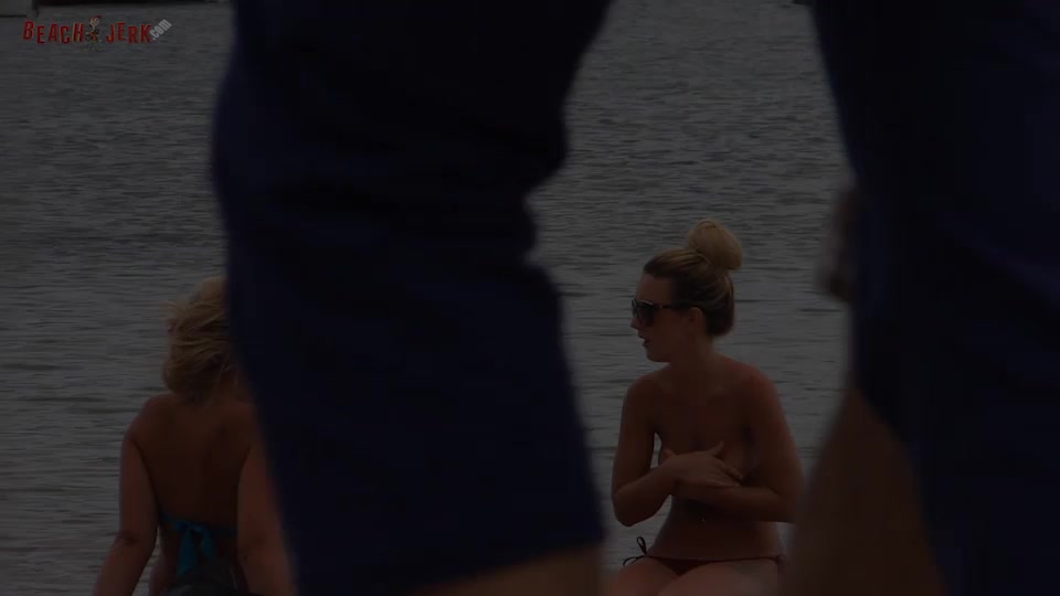 The Perfect Beach Body - BeachJerk